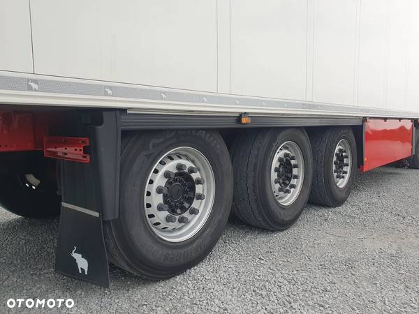 Schmitz Cargobull SKO24 - 11