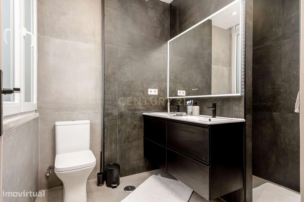 Apartamento de Excelência com Vista Parque – Localização Premium no Ce-27