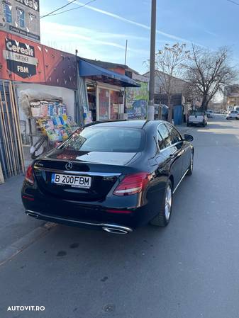 Mercedes-Benz E 220 d Aut. - 3