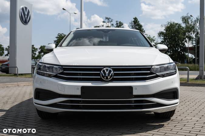 Volkswagen Passat 1.5 TSI EVO Business DSG - 2