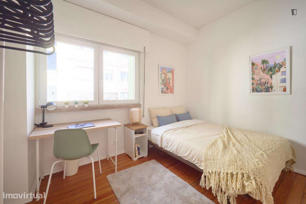 Quarto - localizado em Lapa Lisbon - Grande imagem: 4/32