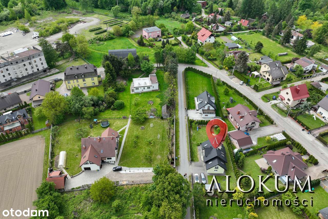 Komfortowy i jasny dom w pobliżu ścisłego centrum Gdowa.-17