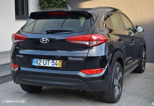 Hyundai Tucson 1.7 CRDi Executive - 11