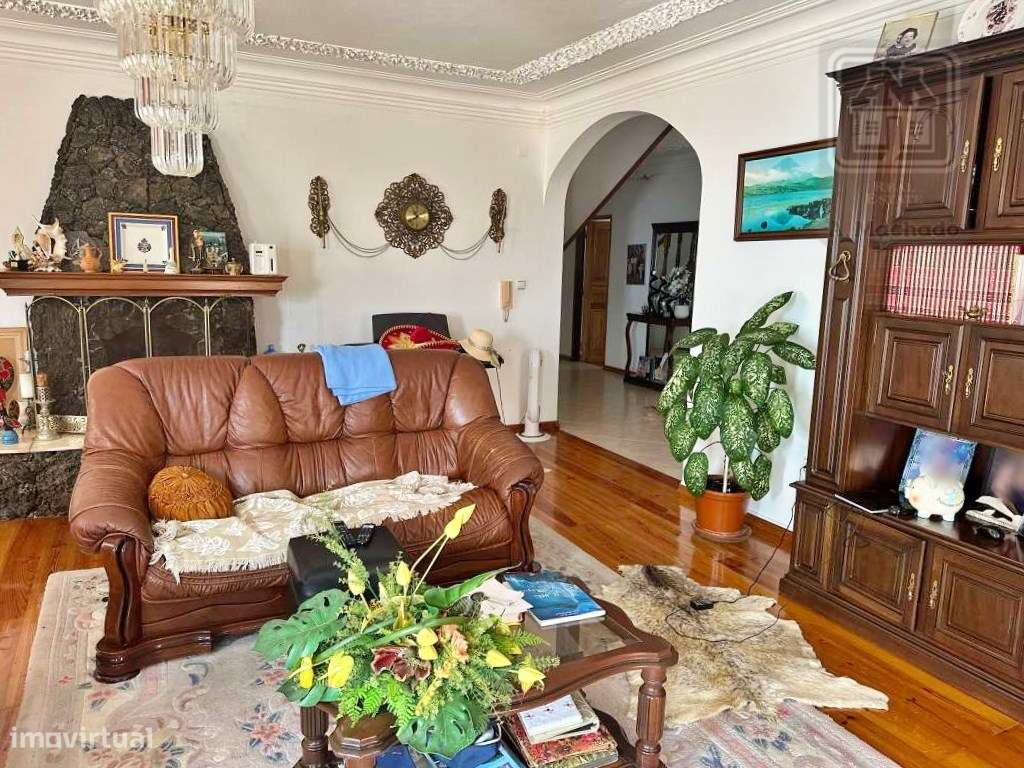 VENDA de MORADIA - VIVENDA T5 com vista mar - São João, Lajes do Pi...-11