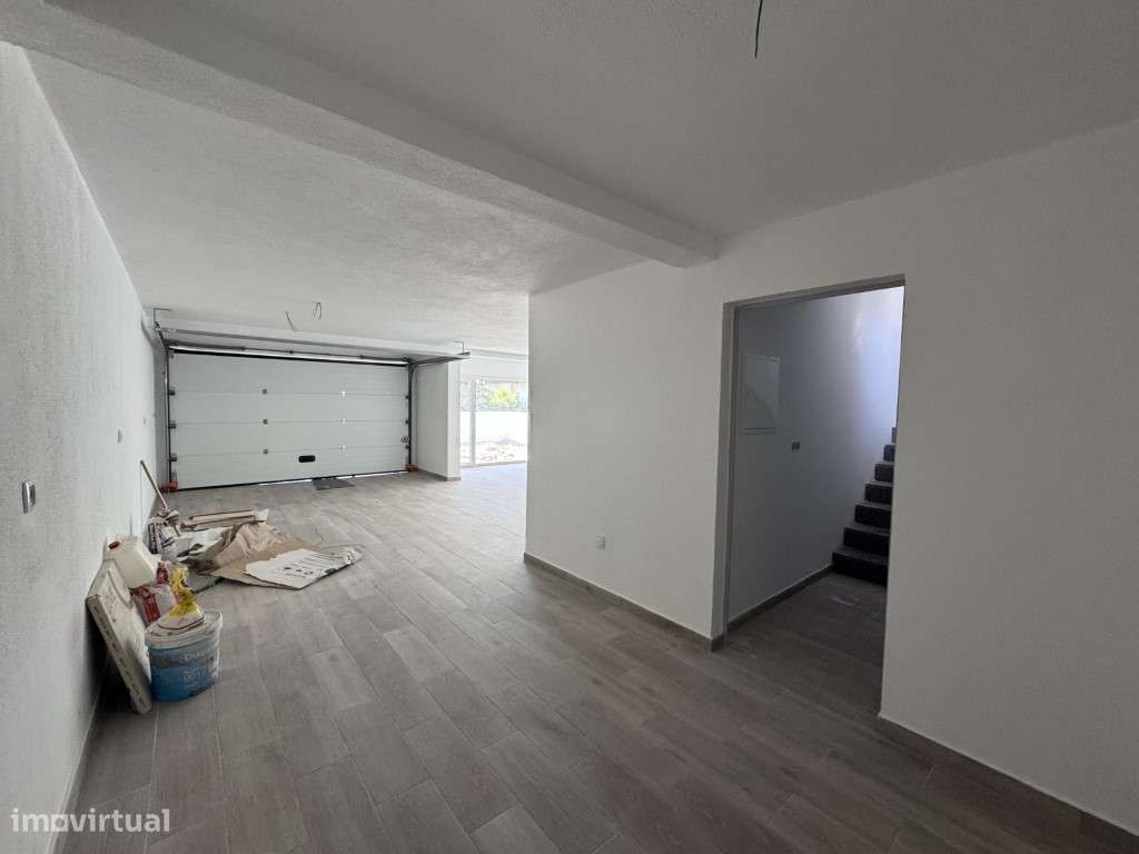 Moradia V3 em São João da Talha.-17