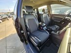 Chevrolet Captiva 2.0 VCDi LT 7L - 25