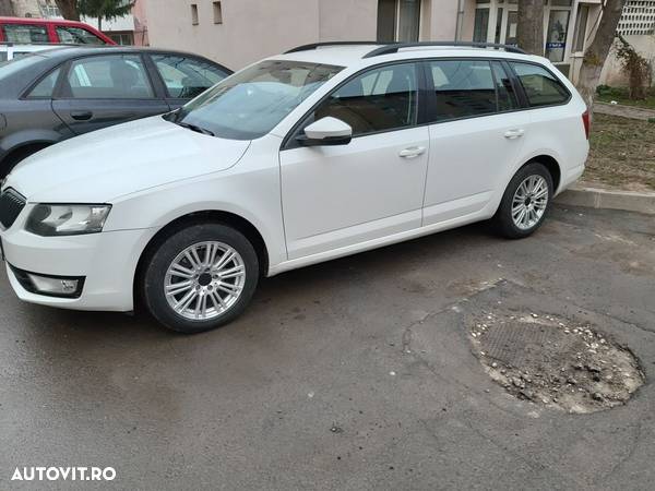 Skoda Octavia 2.0 TDI 4X4 Ambition - 7