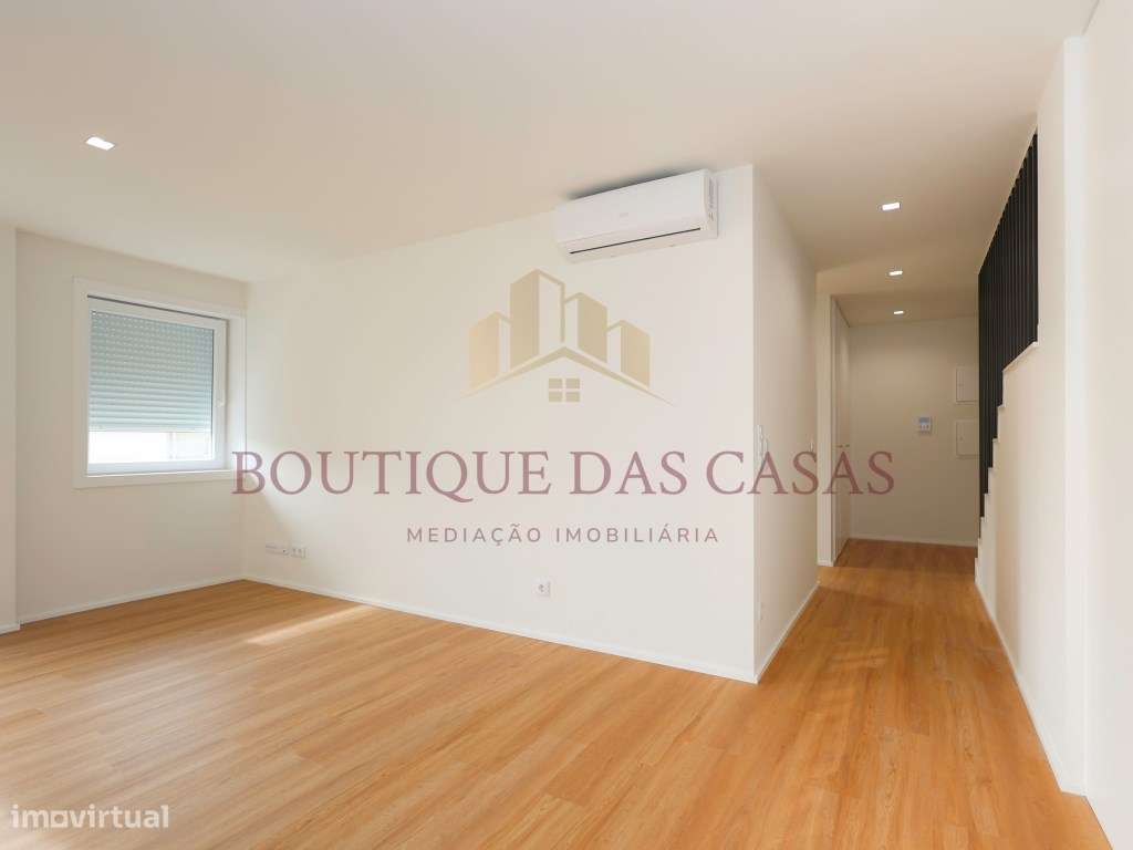 Apartamento T2 Duplex com Varanda em Matosinhos Sul - Grande imagem: 3/20