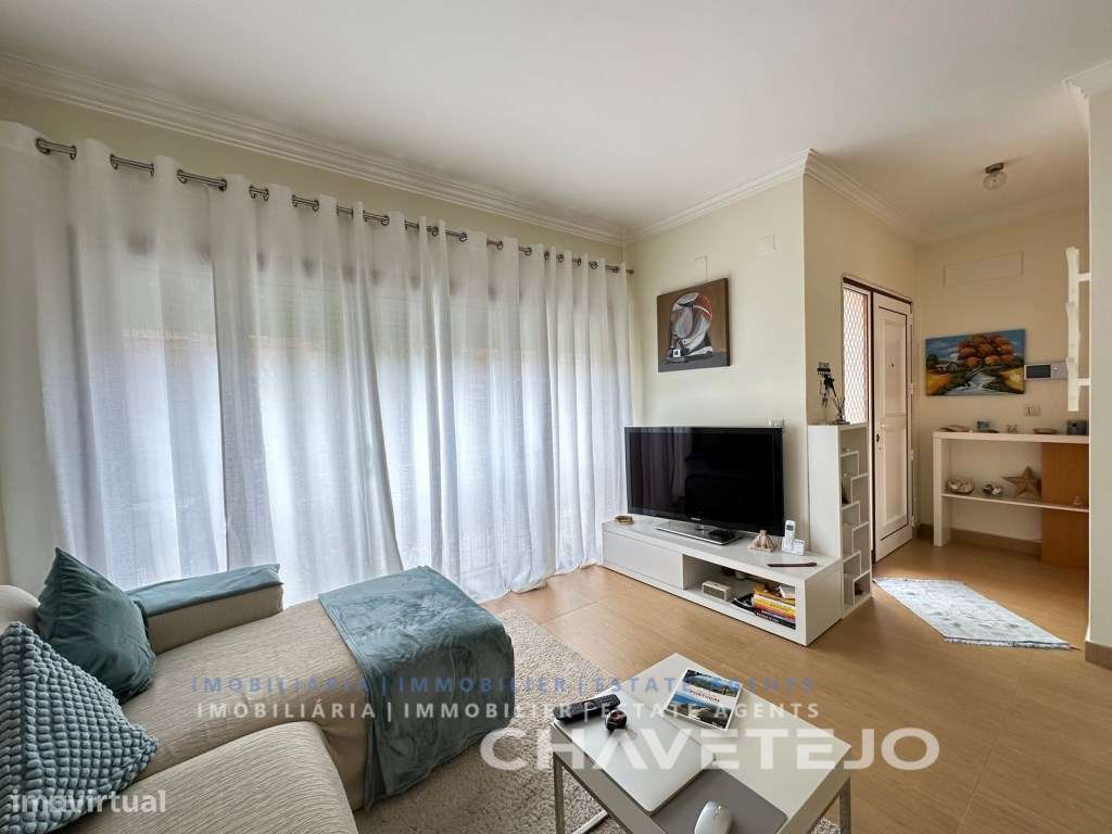 Duplex T2 com garagem com condomínio privado com piscina. - Grande imagem: 2/18