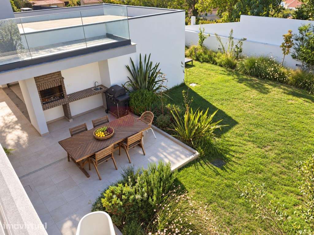 Mafra - Moradia T4 com jardim - Elegância, tranquilidade a poucos m...-42