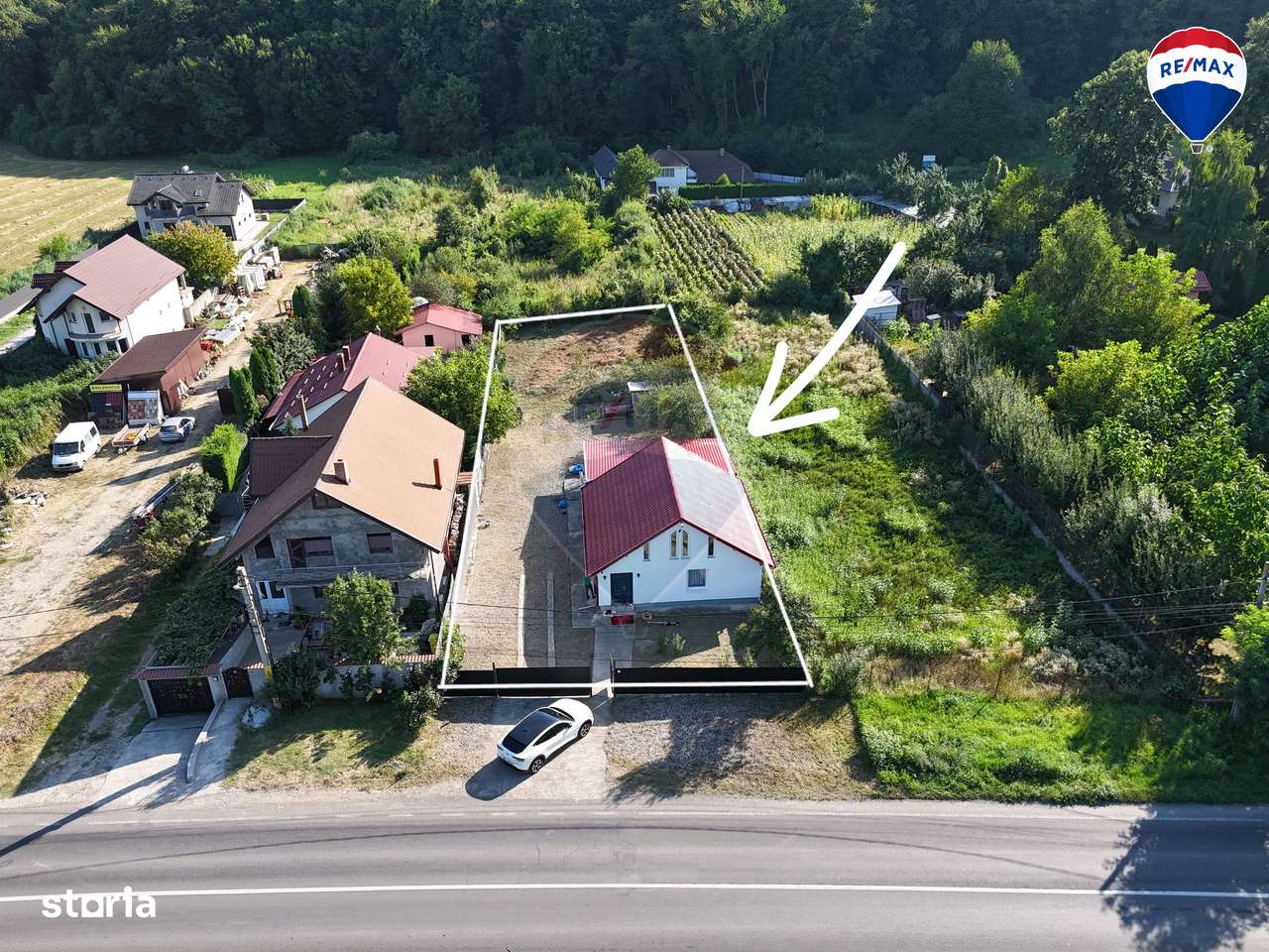 Casa cu teren de vanzare in Lespezi-2