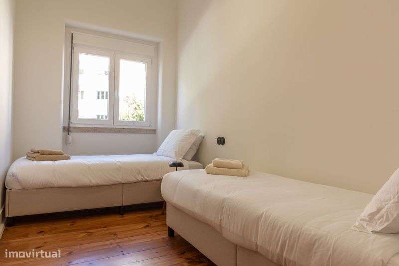 Apartamento T2 em Alvalade totalmente renovado e equipado - Grande imagem: 5/12