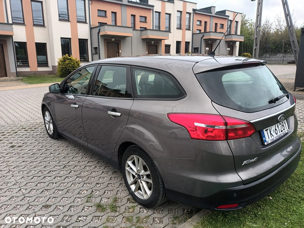 Ford Focus - 8