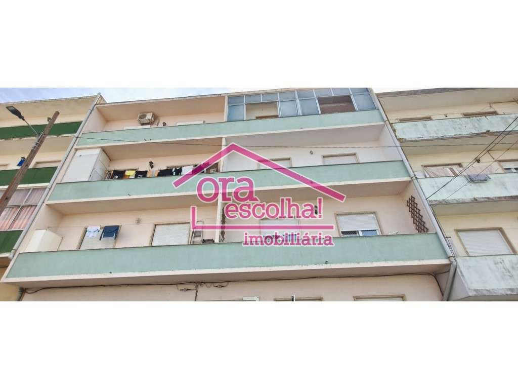 Apartamento T3, transformado em T4 Duplex com 90 m2 na Murtinheira,...-13
