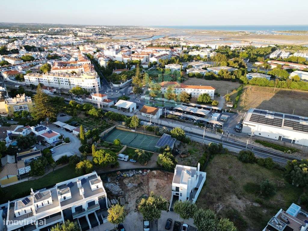 Lote com projeto aprovado, piscina e vistas de mar, centro de Tavir...-20