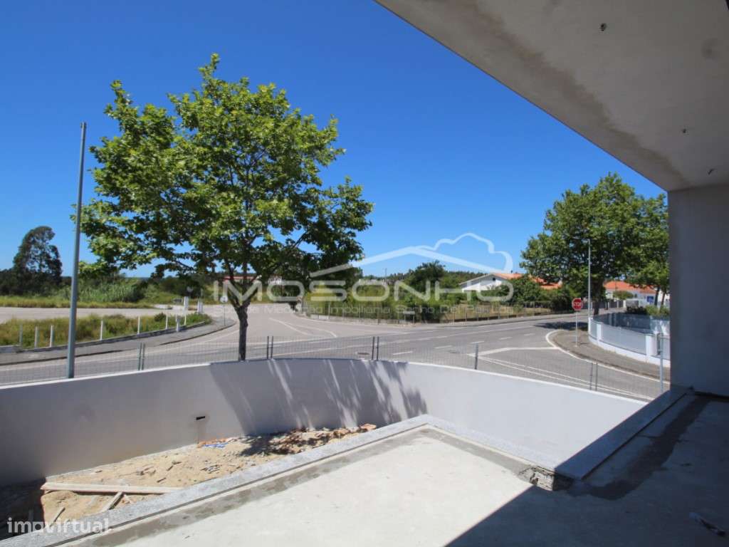 Moradia T4 - Grande imagem: 3/28