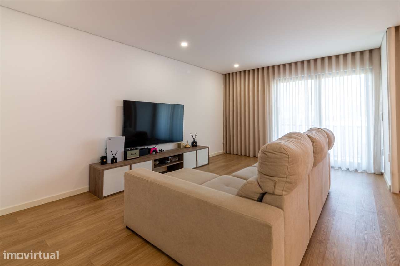 Apartamento T3 Venda em Costa,Guimarães-23