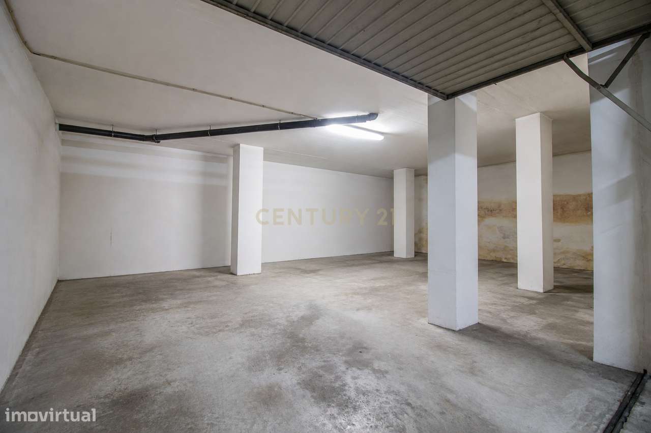Apartamento T3 com garagem dupla na Estrada de Mira – Figueira da Foz-33