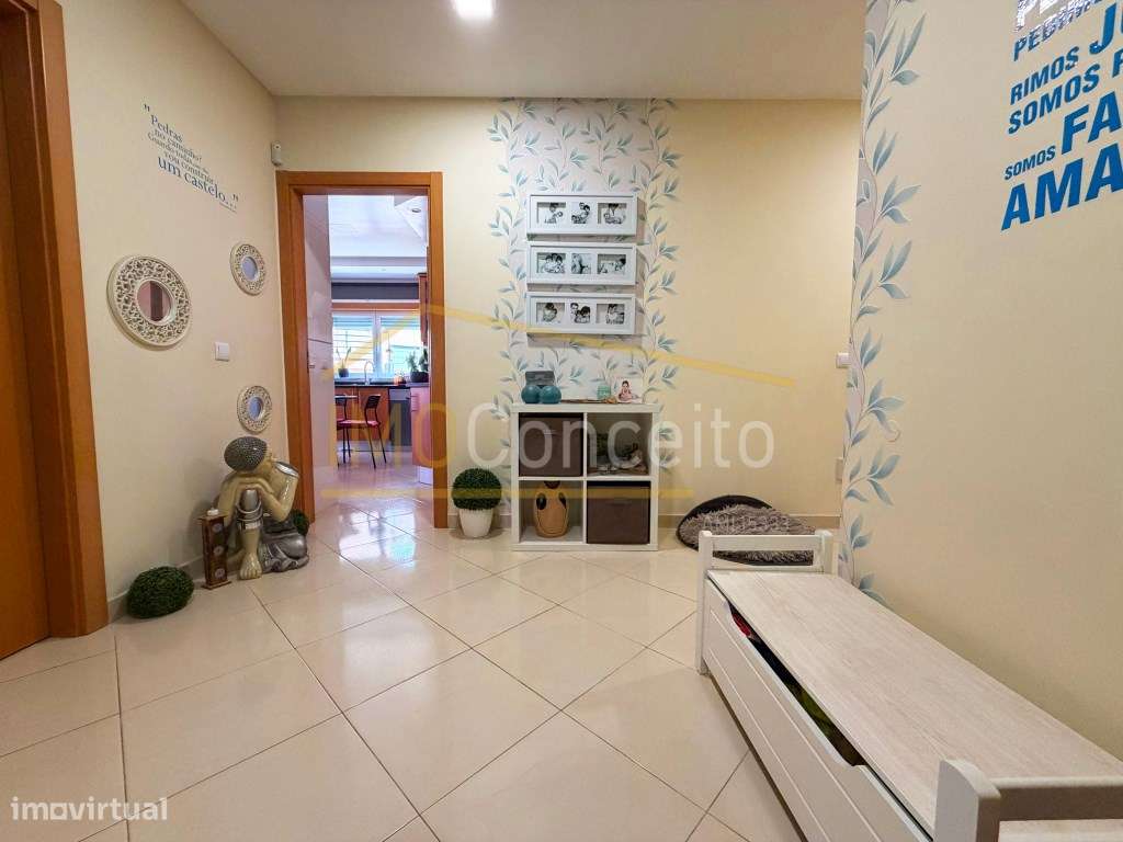 Apartamento T3/ sótão/garagem fechada em Torres Novas-25