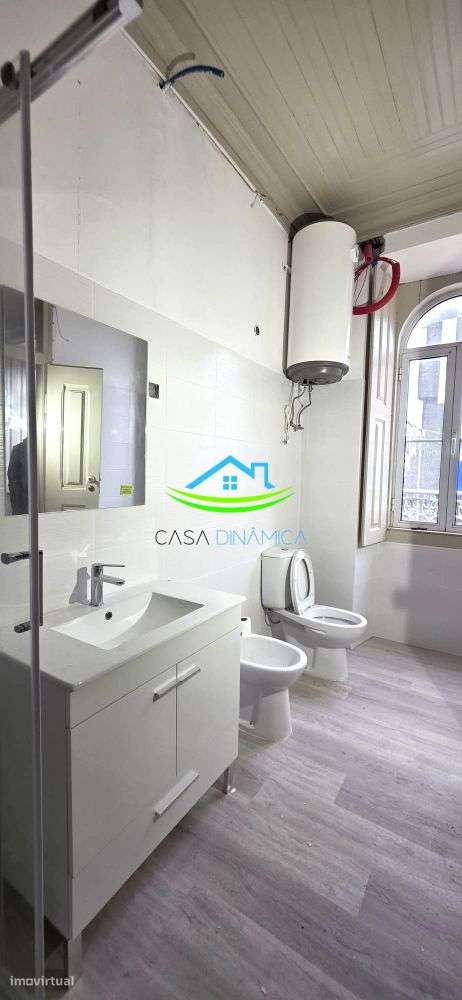 Apartamento T3 com sotão grande no centro de Soure-6