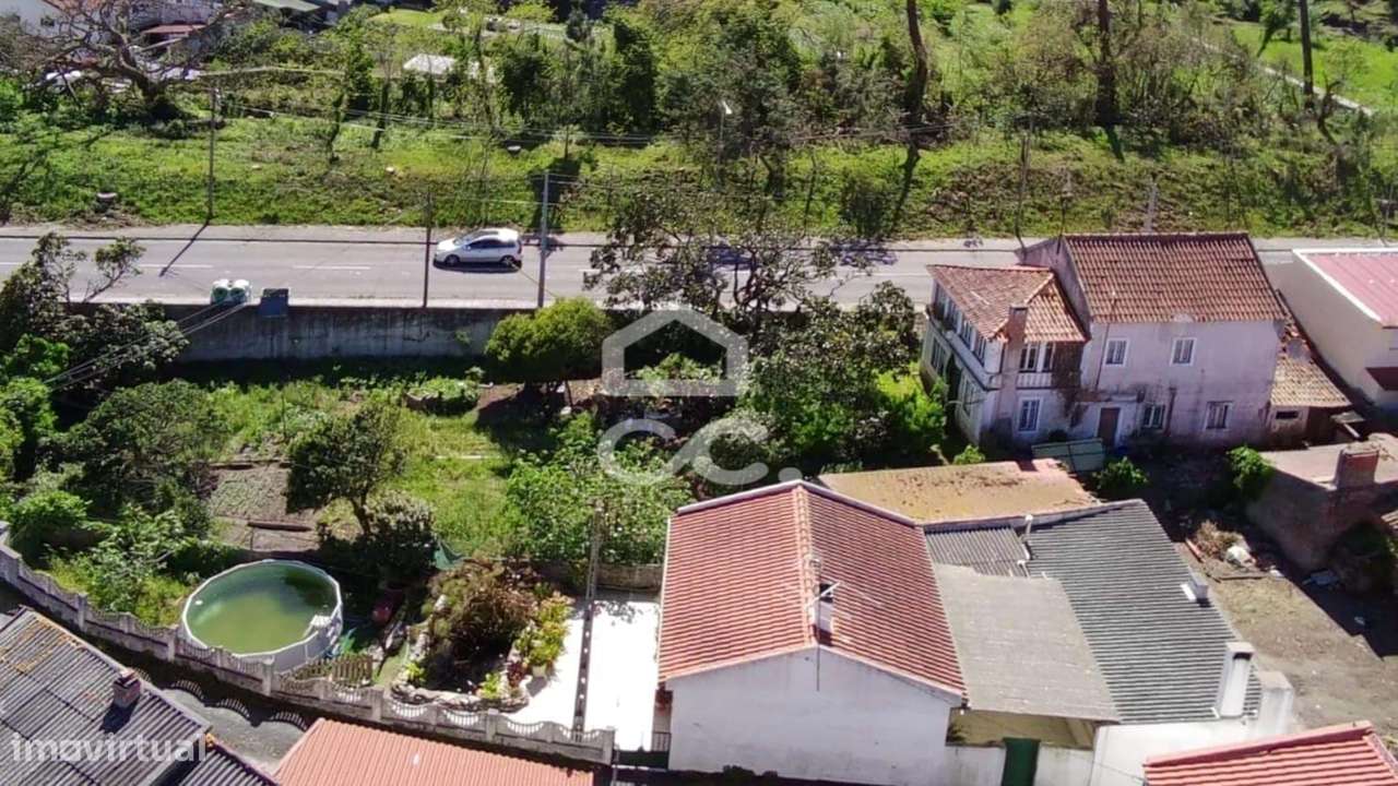 Moradia com elevado potencial na Marinha Grande – Oportunidade de inve-9