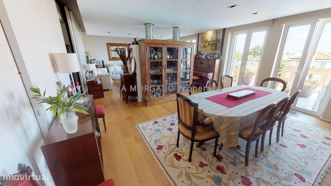 Exclusivo apartamento T4, agora T2 com Vista Mar, Terraço e Acabamento-10