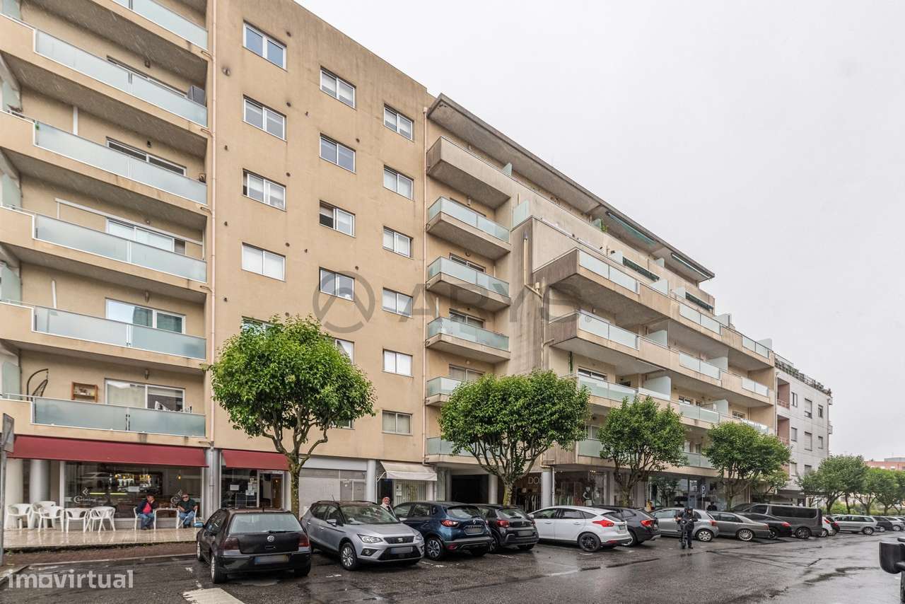 Apartamento T4 localizado no coração da cidade de Braga-19