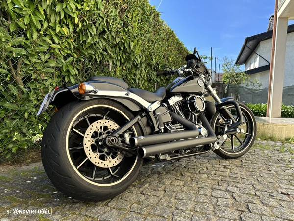 Harley-Davidson FXSB 103 BREAKOUT - 7