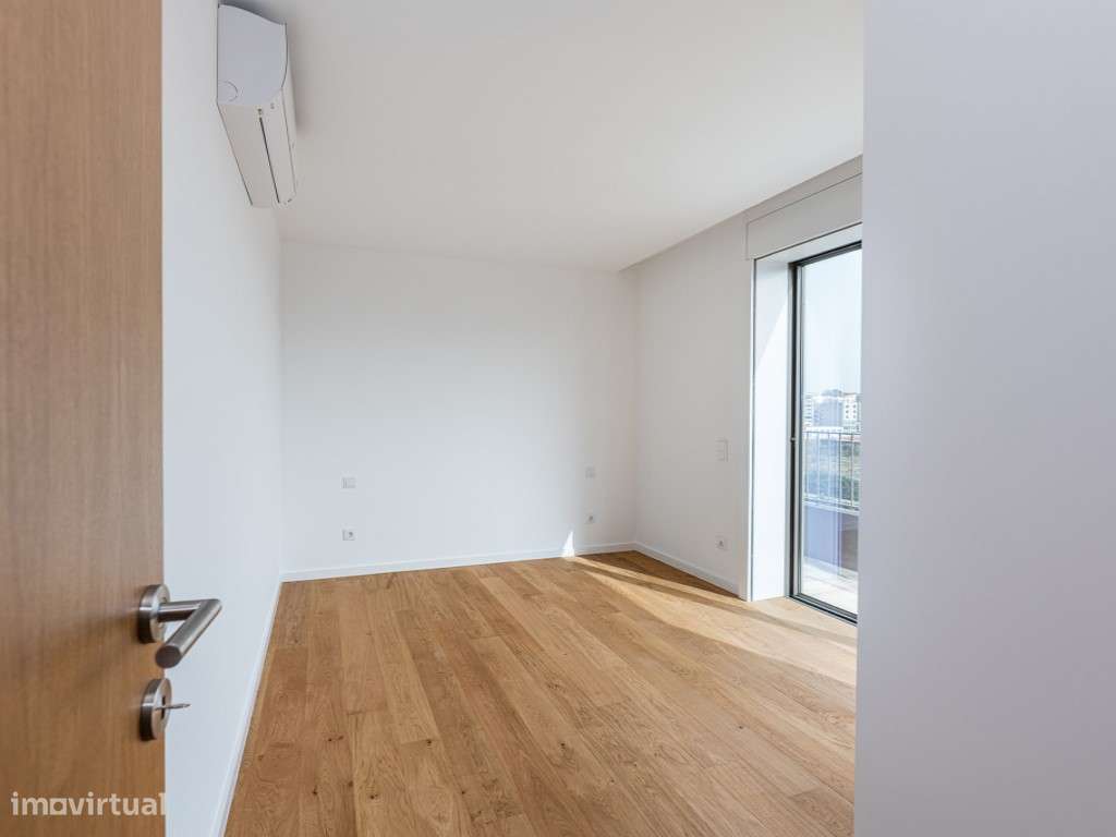 Apartamento T4 com 3 frentes em Matosinhos sul, no edifício Nautilus-47