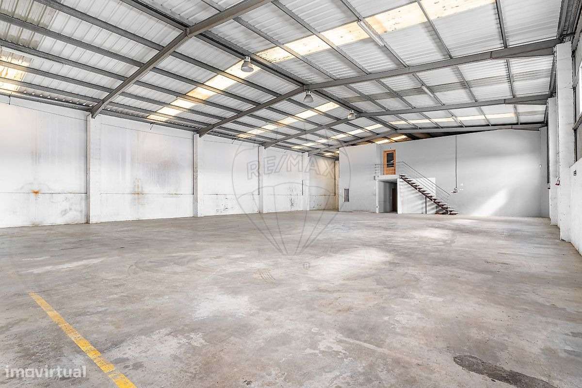 Armazém para Venda – Excelente Oportunidade em Famalicão! - Grande imagem: 4/20