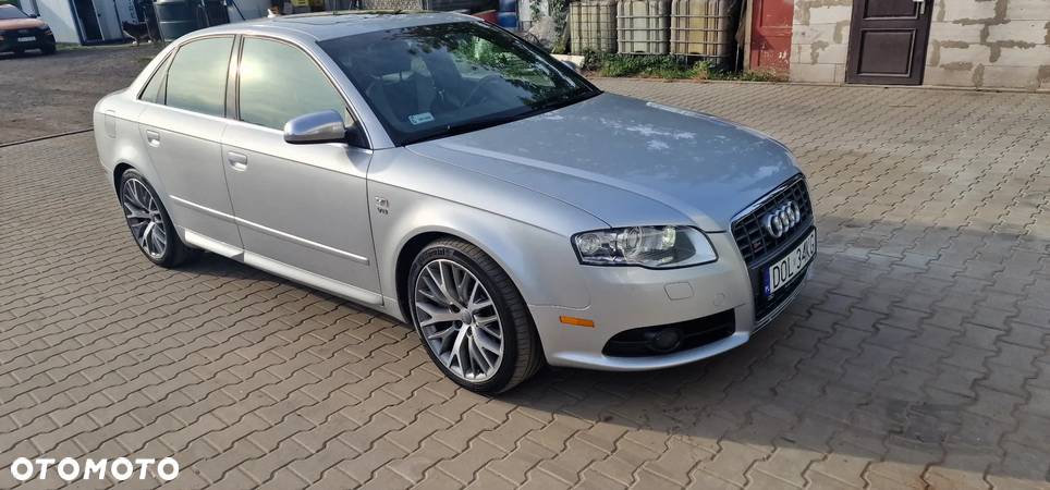 Audi S4 4.2 Quattro - 2