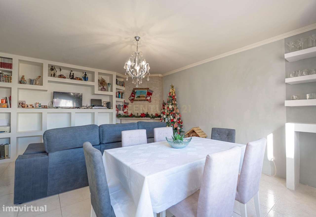 Apartamento T2 Usado – Excelente Potencial de Valorização-3