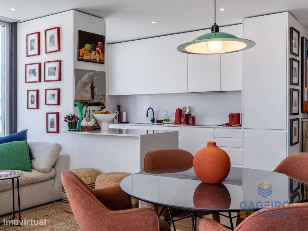 Apartamento T2 na Primeira Linha de Mar - Avenida Marginal, São Mar...-10