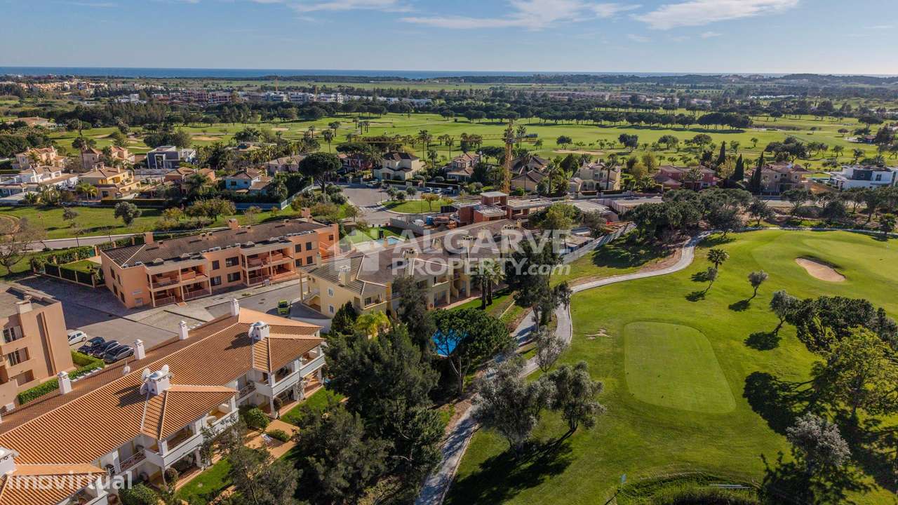 Apartamento T2 de Canto, no Rés do Chão com Vistas para o Golfe | Mill-32