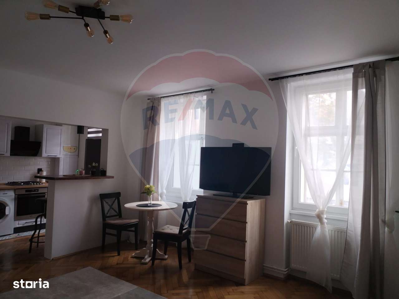 Apartament cu 1 camere de închiriat în zona Centrul Istoric - Imagine principală: 5/8