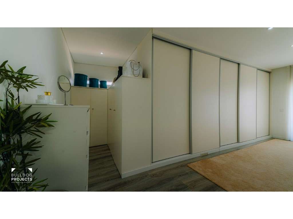 Moradia Isolada T4 Triplex Venda Coimbra-34
