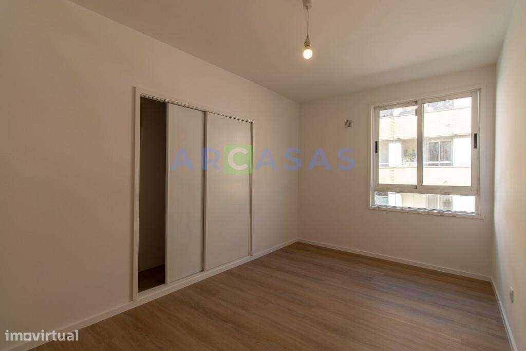 Apartamento T3  com varanda e lugar de garagem em Baguim do monte, Gon-12