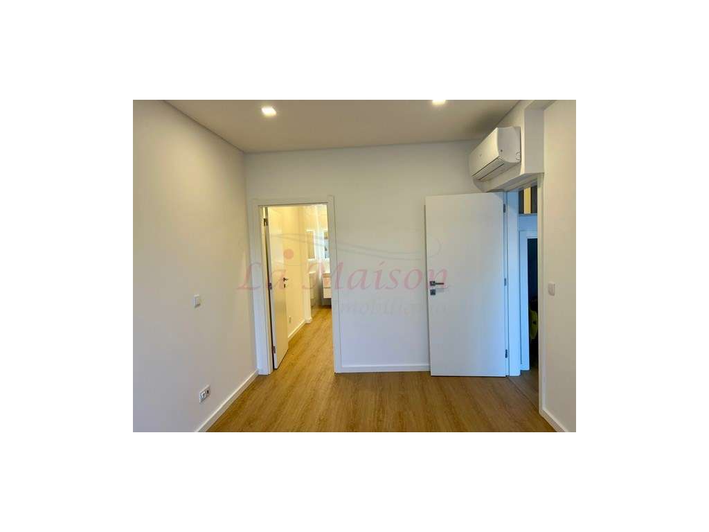 Moradia V5 no centro de Loures-59