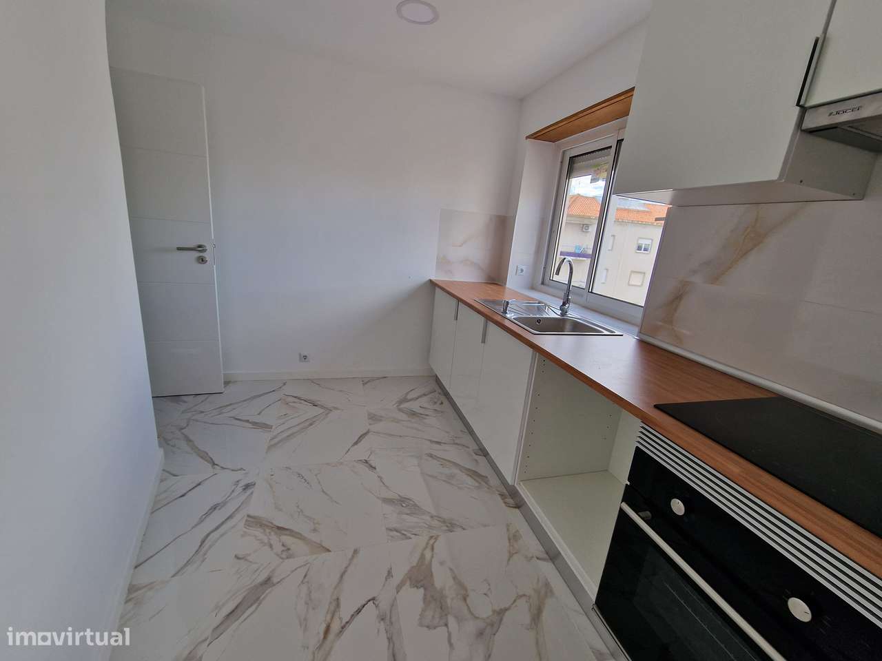 Apartamento T2  junto ao Shoping em Santarém - Grande imagem: 2/18