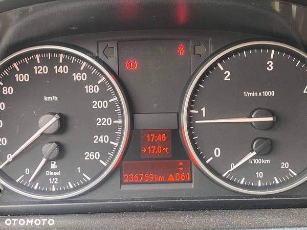 BMW Seria 3 318d DPF - 12