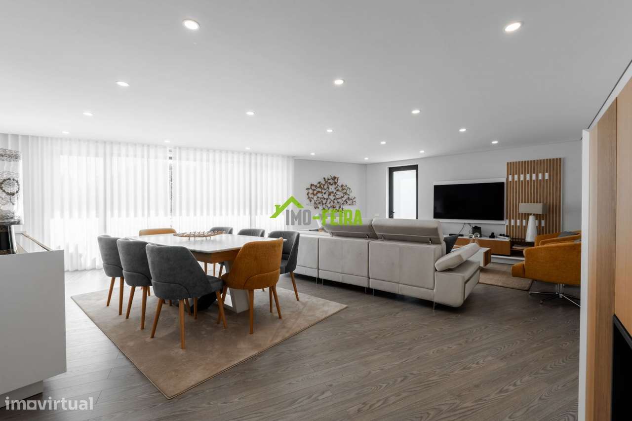 MORADIA LUXO COM PISCINA - Grande imagem: 4/47