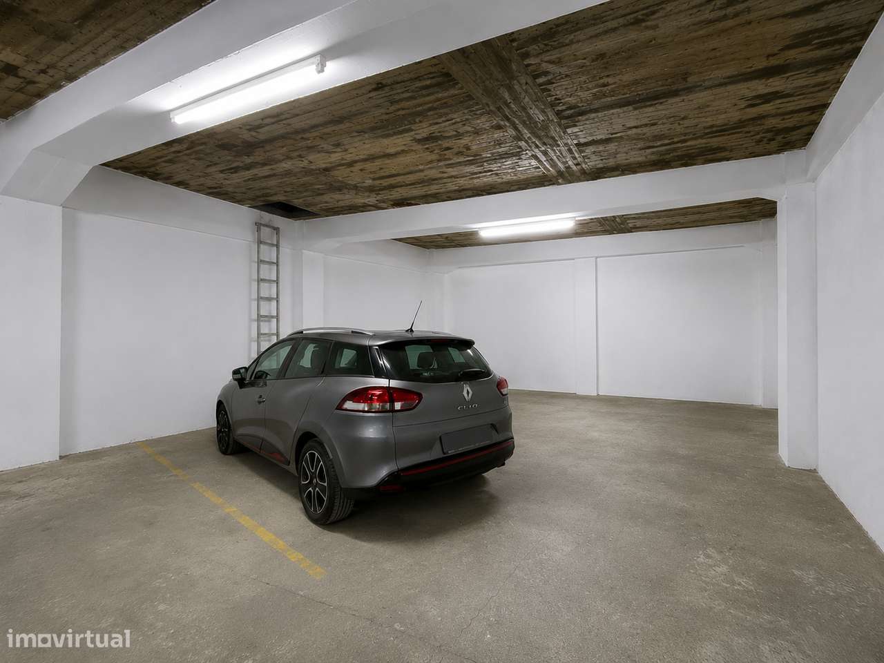 T3 Renovado com Terraço de 95 m²+Garagem + Arrecadação-18