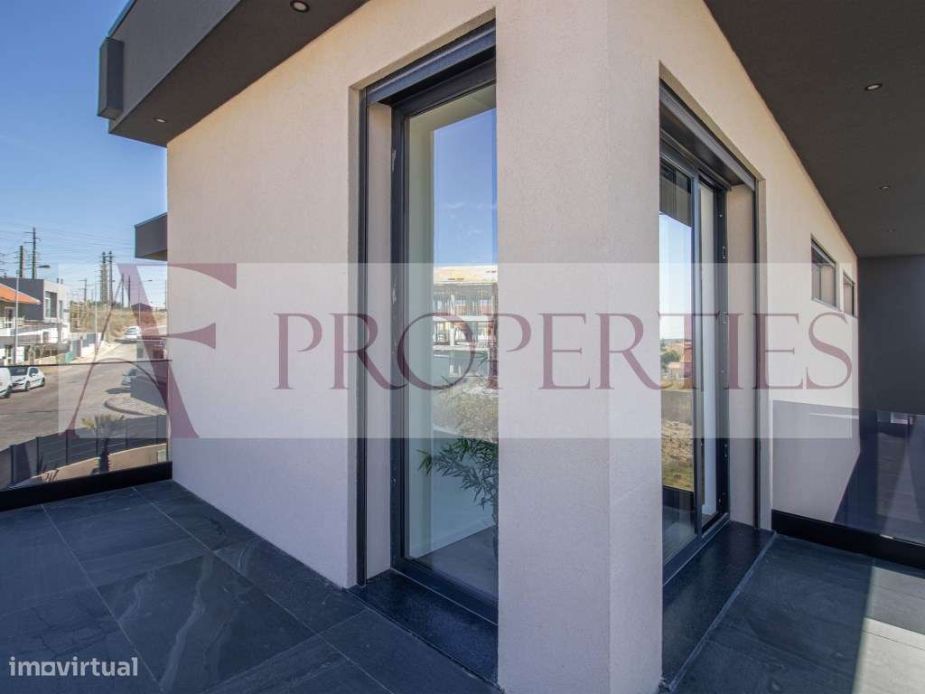 Moradia de luxo isolada com piscina aquecida, jardim e acabamentos ...-25