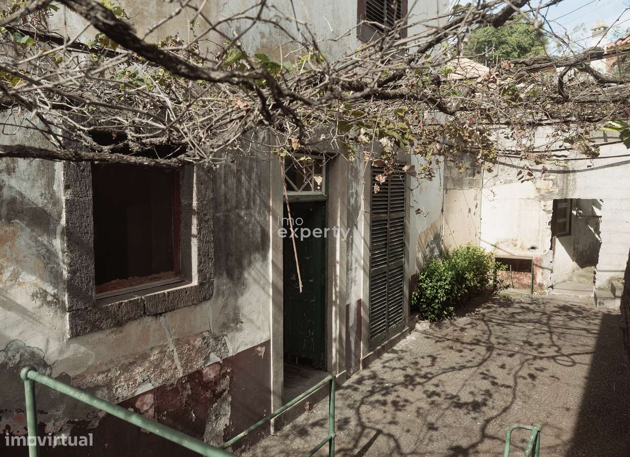 Edifício histórico com projeto aprovado no coração do Funchal-18