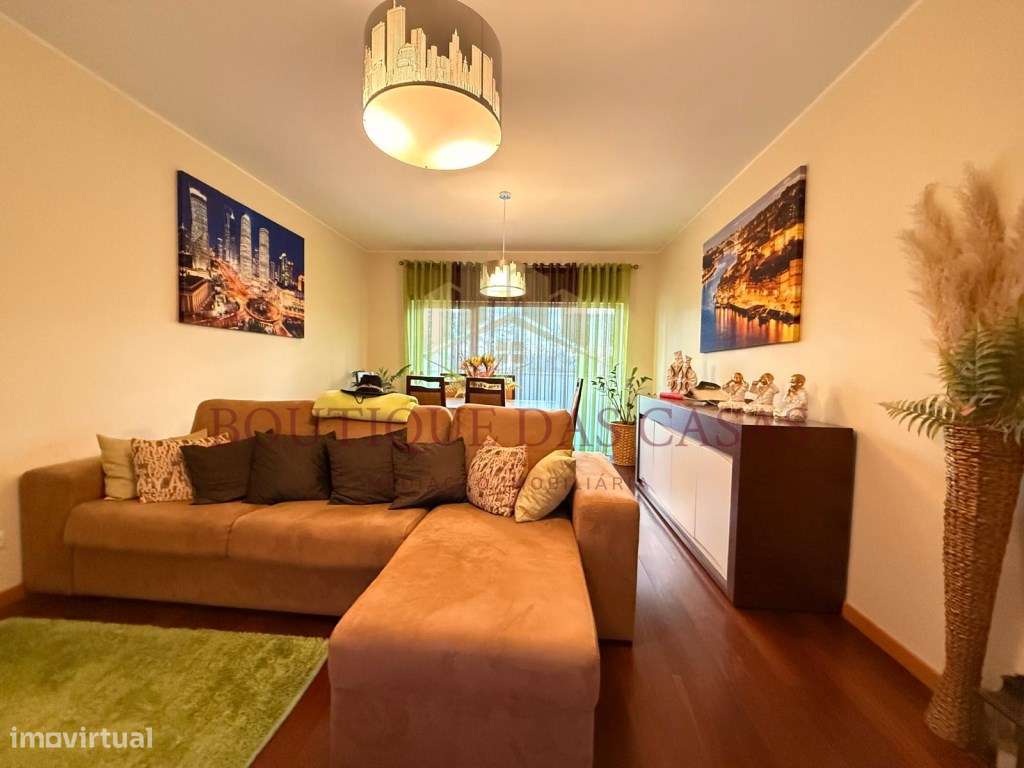 Apartamento T1 com Varanda e Garagem - Canidelo-0