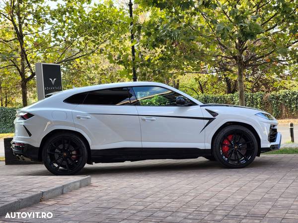 Lamborghini URUS Standard - 3