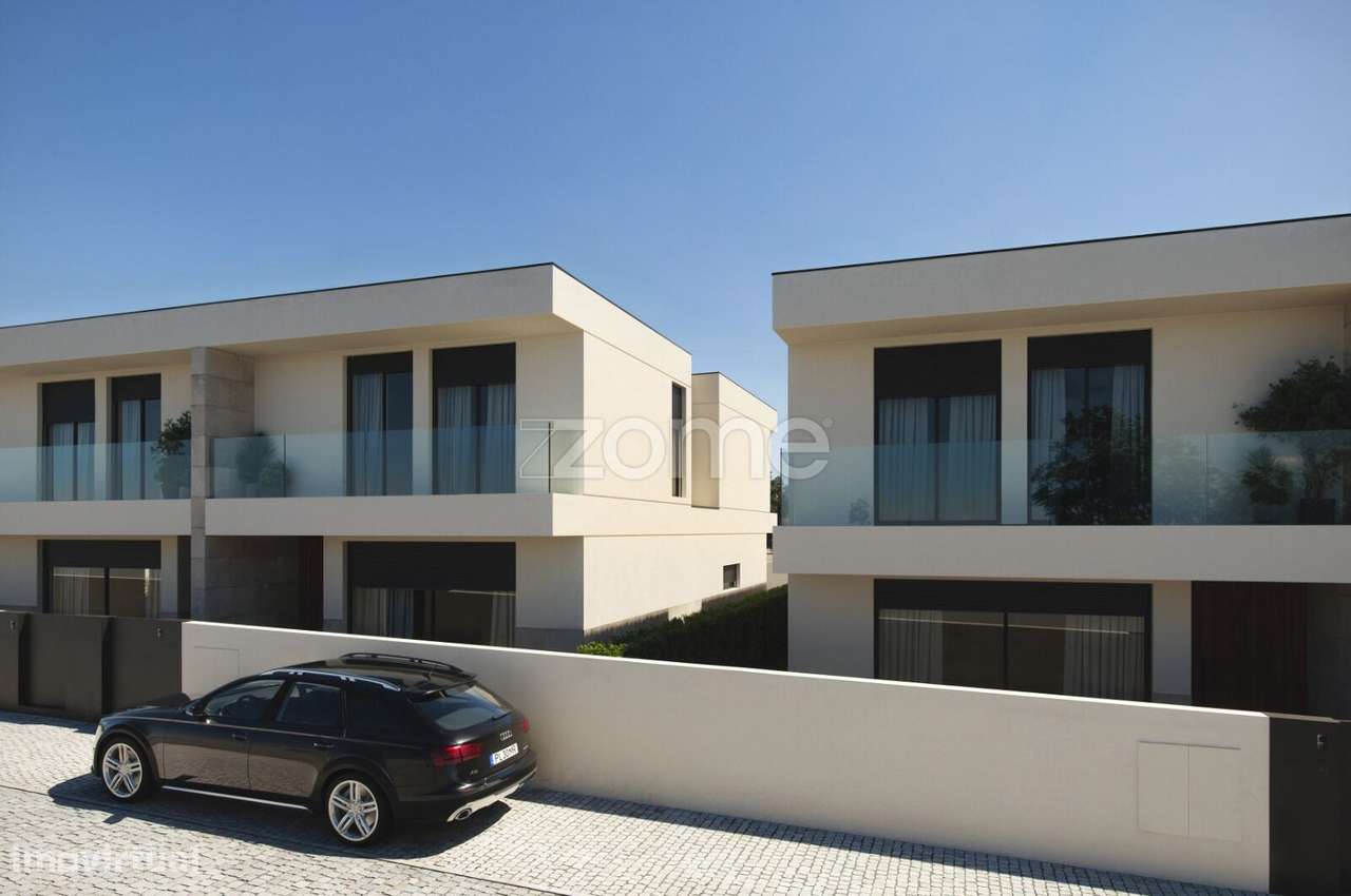 Terreno com Projeto Aprovado para 4 Moradias em Silva, Barcelos - Grande imagem: 3/12