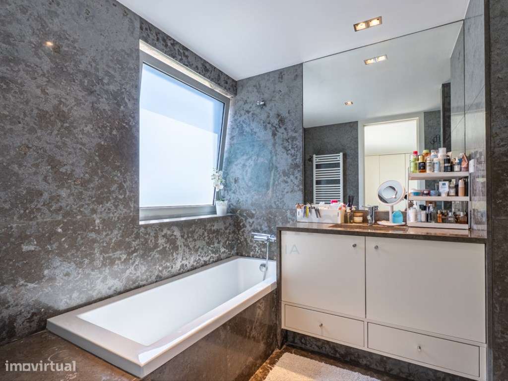 Apartamento T4 de Charme com Vista Mar em Matosinhos Sul-17