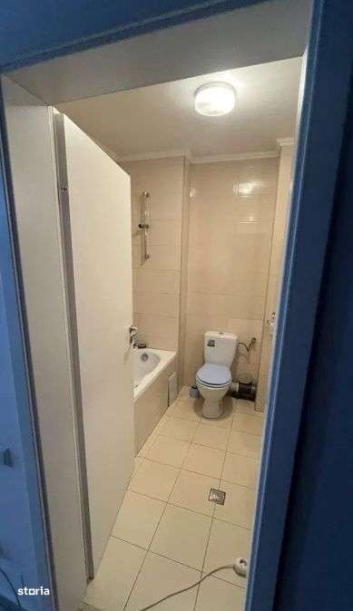 Apartament cu o camera, 37 mp, balcon, zona BMW-5