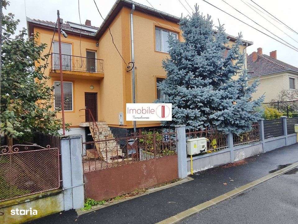 Casa versatila  in zona Penny-Strand Satu Mare-18